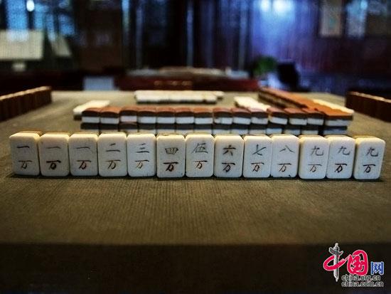 這是古老的竹制麻將。李中華攝影