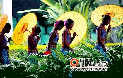作為古代傣族王朝的所在地，瑞麗充滿了濃郁的傣族風(fēng)情。
