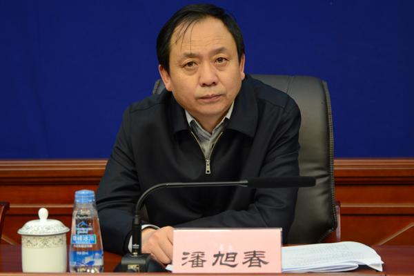 新聞發(fā)言人：西藏自治區(qū)人民政府副秘書長、自治區(qū)總河長辦副主任 潘旭春.jpg