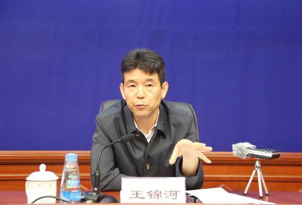 西藏自治區(qū)交通運(yùn)輸廳黨委委員、副廳長 王錦河.jpg