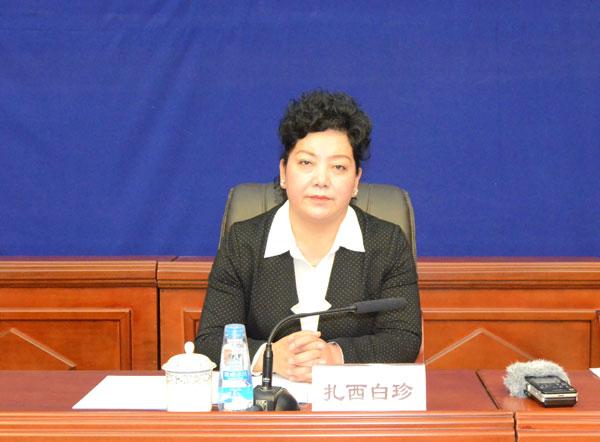 拉薩市副市長，市脫貧攻堅(jiān)指揮部副總指揮長扎西白珍.jpg