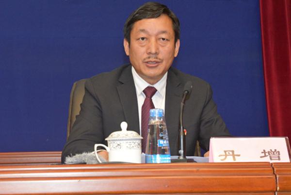 新聞發(fā)言人：日喀則市扶貧辦黨組書記、市脫貧攻堅(jiān)指揮部辦公室副主任 丹增.jpg