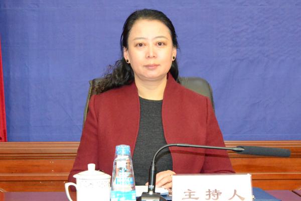 主持人：西藏自治區(qū)政府新聞辦二處處長(zhǎng) 雍西.jpg