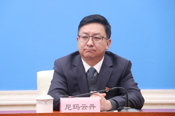 新聞發(fā)言人：拉薩市城關區(qū)委副書記、區(qū)人大常委會主任 尼瑪云丹.jpg