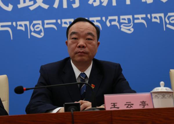 發(fā)言人：區(qū)應(yīng)對新冠肺炎疫情工作領(lǐng)導(dǎo)小組辦公室防控醫(yī)療組副組長，區(qū)衛(wèi)健委黨組書記 王云亭.jpg