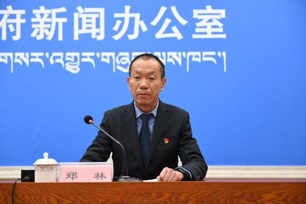 日喀則市統(tǒng)計(jì)局黨組成員、副局長(zhǎng) 鄭林(1).jpg