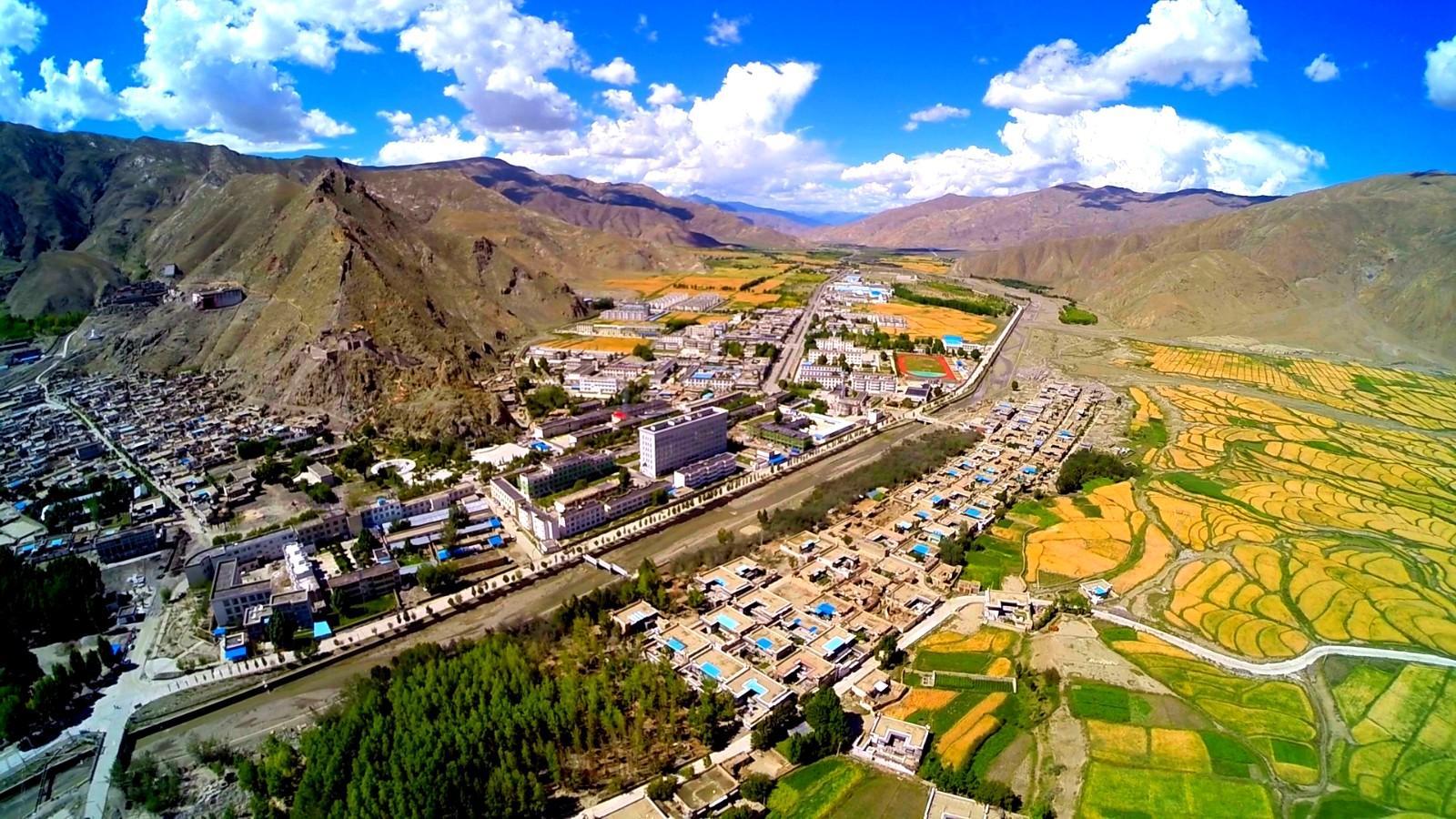 1.瓊結縣城全景圖.jpg