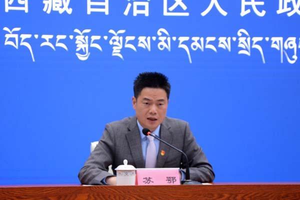 主持人：區(qū)黨委宣傳部對外傳播處副處長（正處級）.jpg
