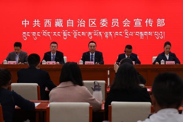 圖為發(fā)布會(huì)現(xiàn)場(chǎng)。.jpg