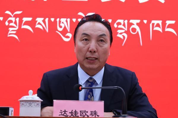 新聞發(fā)言人：區(qū)交通運(yùn)輸廳黨委書記、副廳長(zhǎng) 達(dá)娃歐珠.jpg