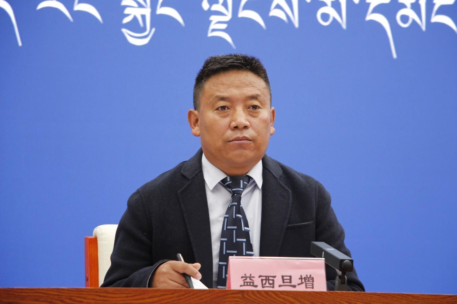 主持人：自治區(qū)黨委宣傳部對外傳播處副處長 益西旦增.JPG