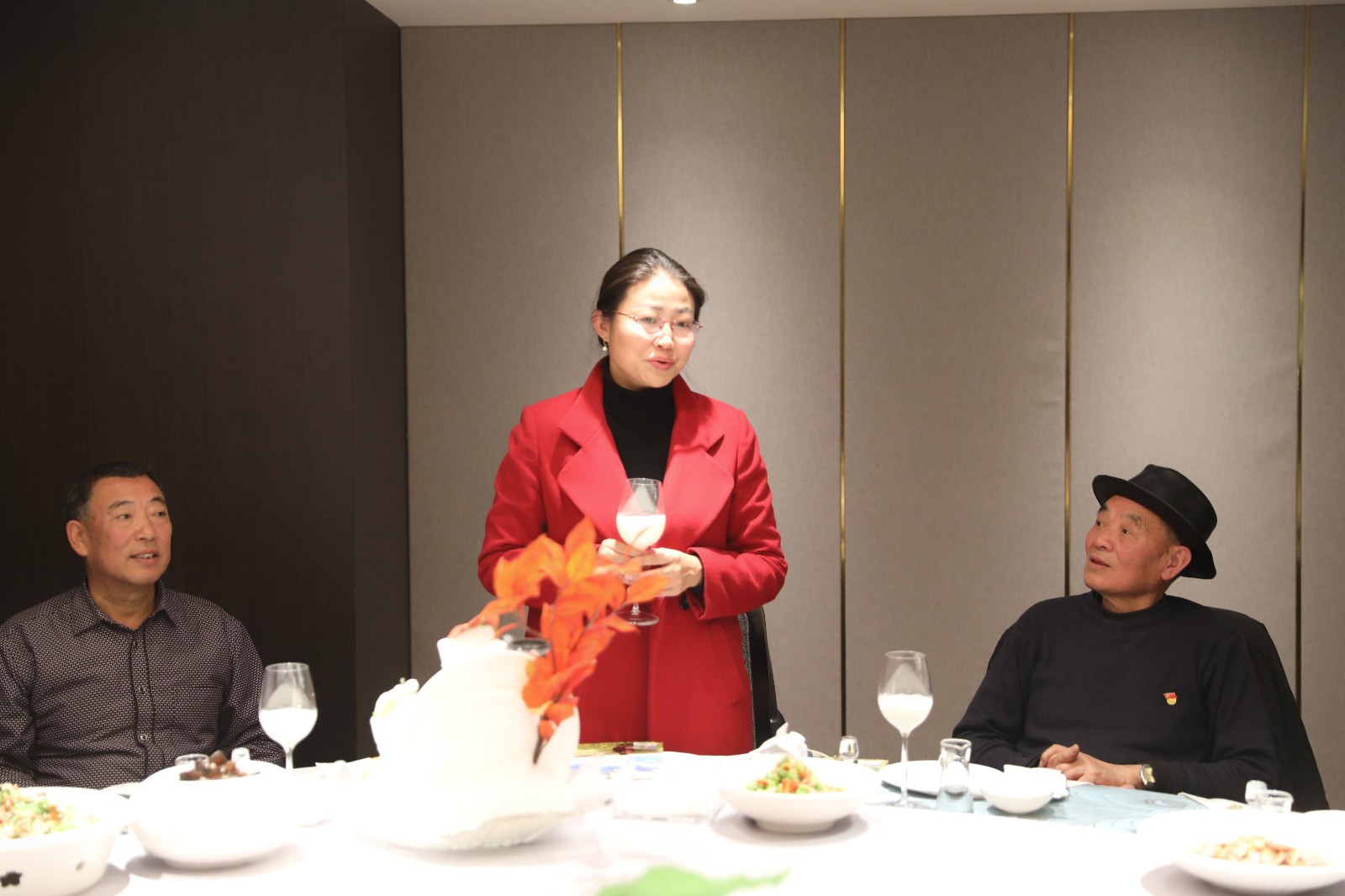 圖為：縣委副書記、人大黨組書記、主任秦梅鴦宗致辭。.jpg